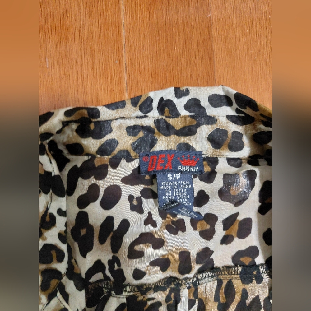 New Dex Women's Leopard Blouse Size S/P - Picture 6 of 9